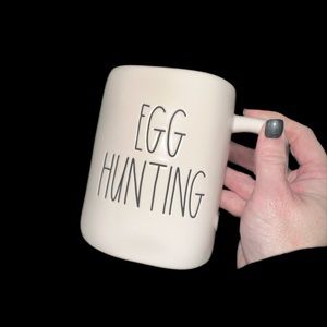 NWT Rae Dunn “Egg Hunting” ceramic mug